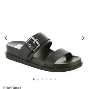 Dolce Vita slip on leather sandal. Size 7. Brand new